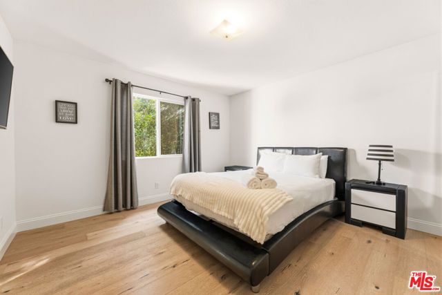 2741 S Palm Grove Avenue, Los Angeles, CA 90016