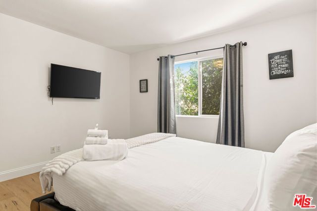 2741 S Palm Grove Avenue, Los Angeles, CA 90016