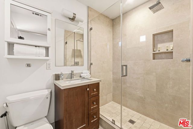 2741 S Palm Grove Avenue, Los Angeles, CA 90016