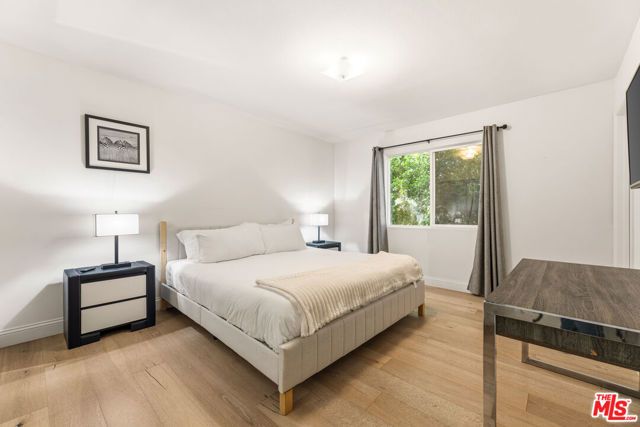 2741 S Palm Grove Avenue, Los Angeles, CA 90016