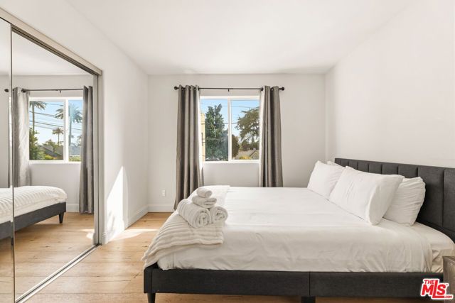 2741 S Palm Grove Avenue, Los Angeles, CA 90016
