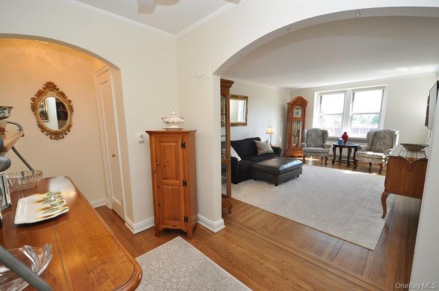 253 Garth Road 6F, Scarsdale, NY 10583