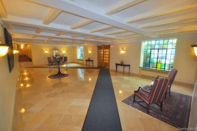 253 Garth Road 6F, Scarsdale, NY 10583