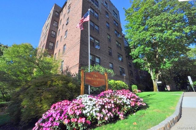253 Garth Road 6F, Scarsdale, NY 10583