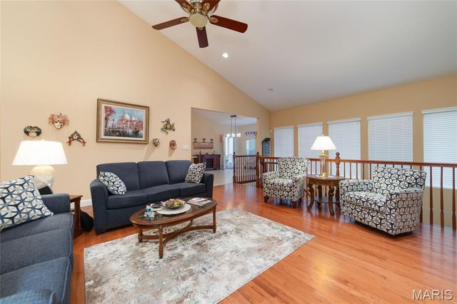 1156 Hollow Valley Court, St Charles, MO 63304