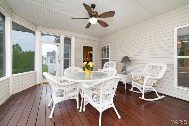 1156 Hollow Valley Court, St Charles, MO 63304