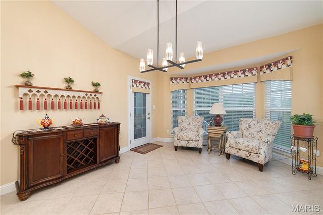 1156 Hollow Valley Court, St Charles, MO 63304
