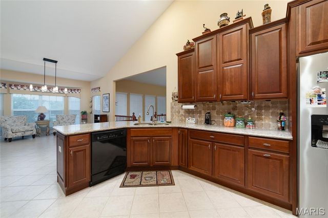 1156 Hollow Valley Court, St Charles, MO 63304