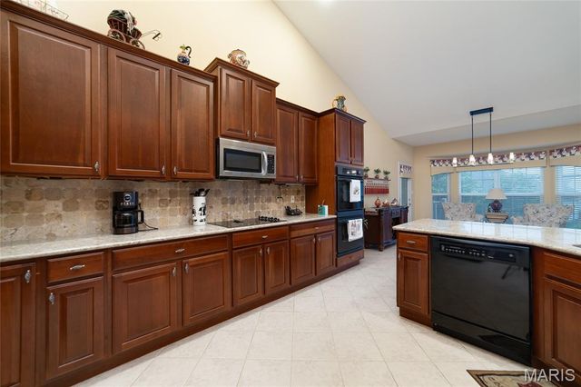 1156 Hollow Valley Court, St Charles, MO 63304