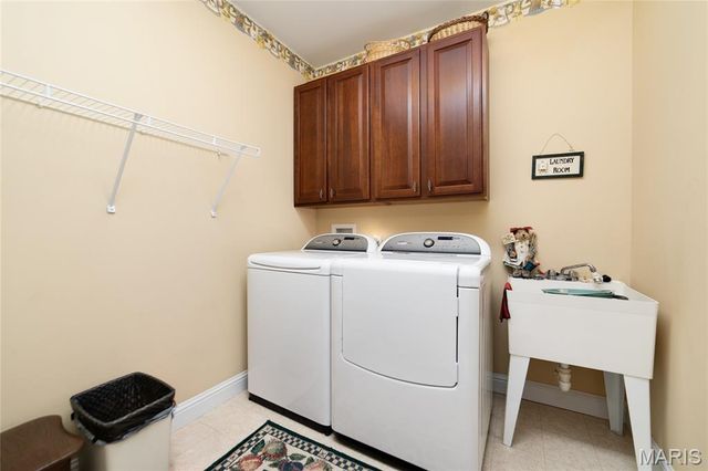 1156 Hollow Valley Court, St Charles, MO 63304