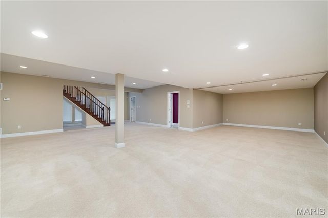 1156 Hollow Valley Court, St Charles, MO 63304