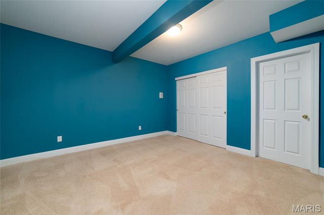 1156 Hollow Valley Court, St Charles, MO 63304