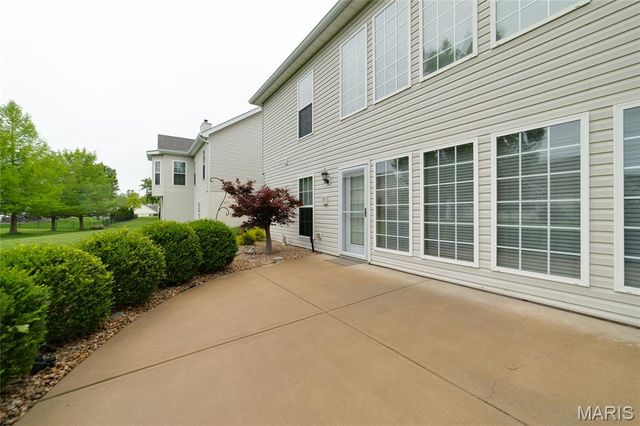 1156 Hollow Valley Court, St Charles, MO 63304