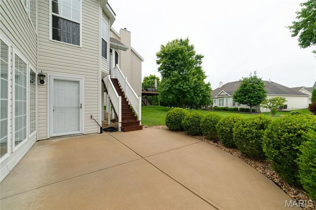 1156 Hollow Valley Court, St Charles, MO 63304