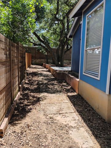 2018 Ramona CIR, San Marcos, TX 78666