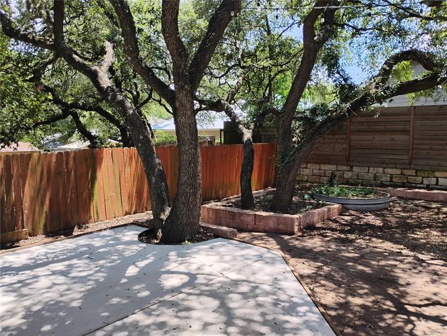 2018 Ramona CIR, San Marcos, TX 78666