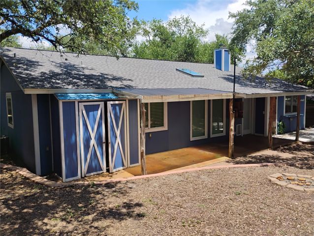 2018 Ramona CIR, San Marcos, TX 78666