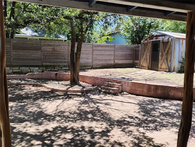 2018 Ramona CIR, San Marcos, TX 78666
