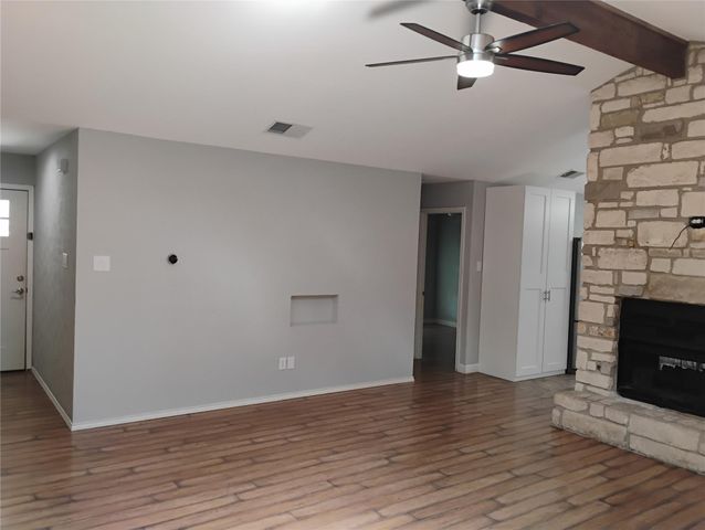 2018 Ramona CIR, San Marcos, TX 78666