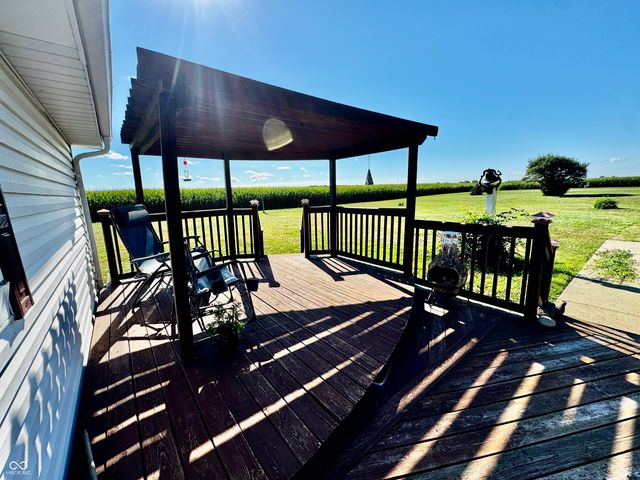 4517 E County Road 400 S, New Castle, IN 47362