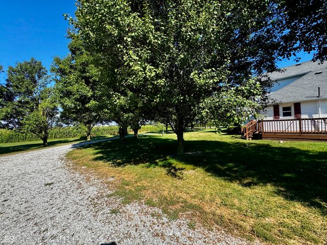 4517 E County Road 400 S, New Castle, IN 47362