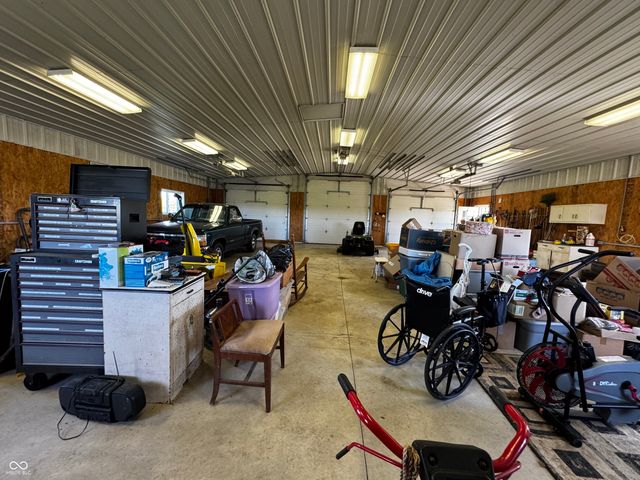 4517 E County Road 400 S, New Castle, IN 47362