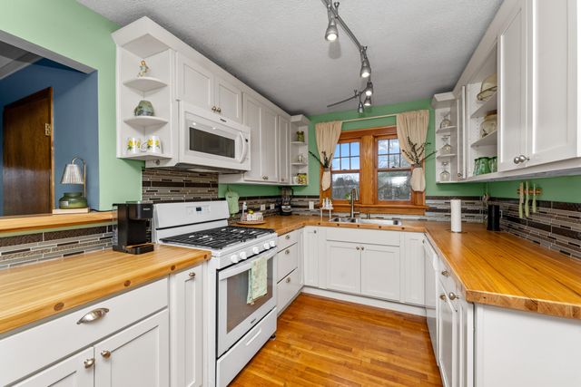 100 Circle Drive, Battle Creek City, MI 49015