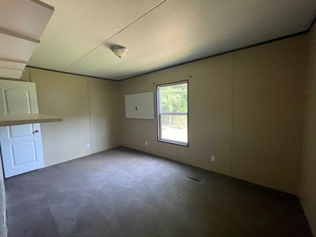 818 SE County Road 2260, Corsicana, TX 75109
