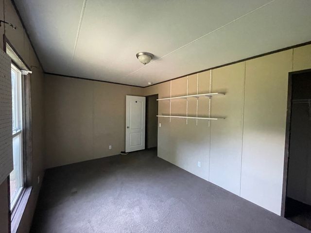 818 SE County Road 2260, Corsicana, TX 75109