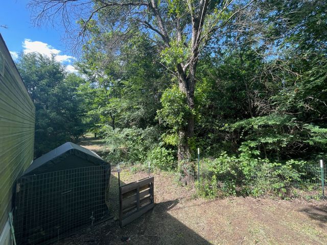 818 SE County Road 2260, Corsicana, TX 75109