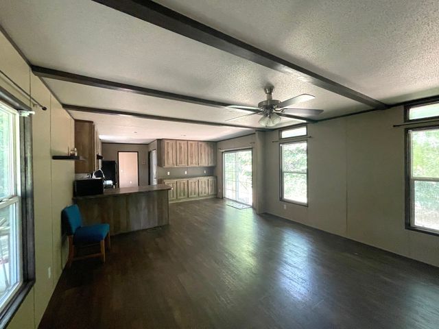 818 SE County Road 2260, Corsicana, TX 75109