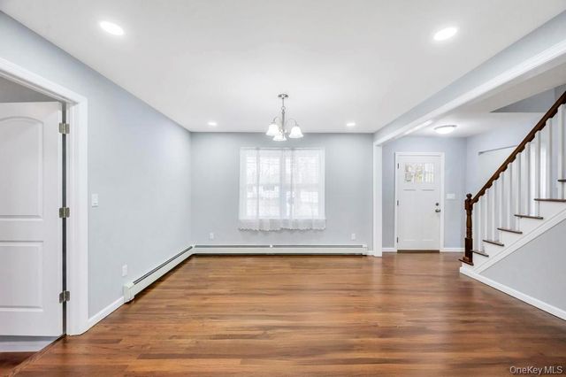 4 Dourland Road, Medford, NY 11763