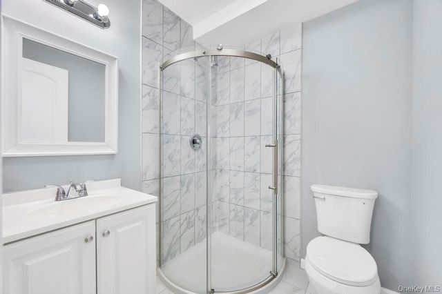 4 Dourland Road, Medford, NY 11763