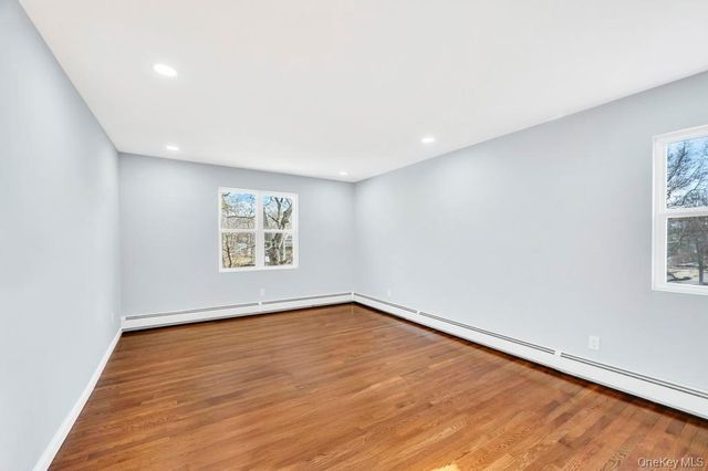 4 Dourland Road, Medford, NY 11763