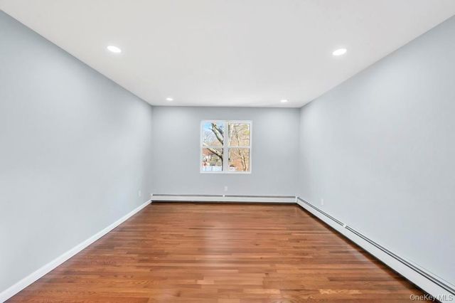 4 Dourland Road, Medford, NY 11763