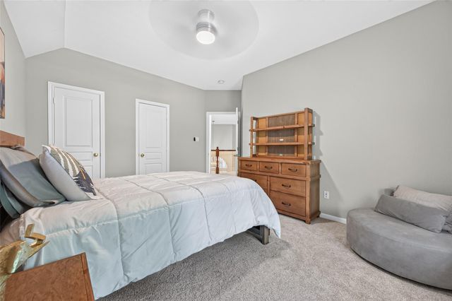 27 E Shale Creek Circle, The Woodlands, TX 77382