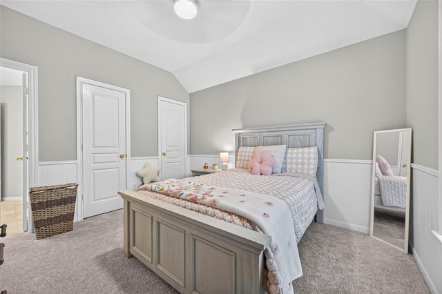 27 E Shale Creek Circle, The Woodlands, TX 77382