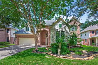 27 E Shale Creek Circle, The Woodlands, TX 77382