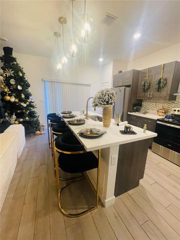 1766 SE 7th Ter 0, Homestead, FL 33034