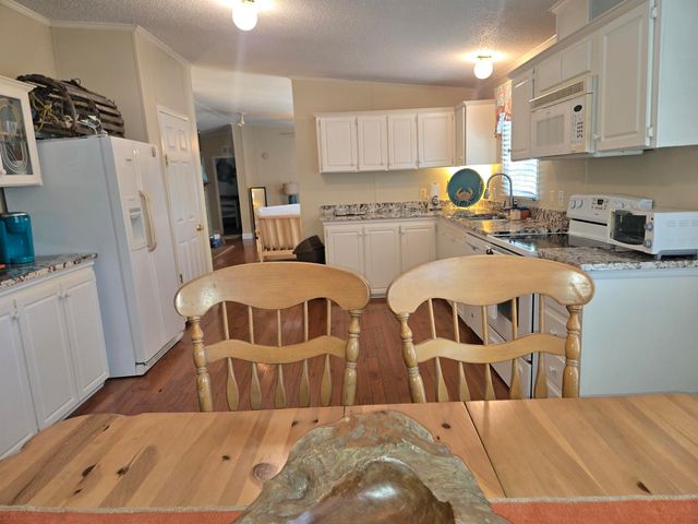 564 Lagrande Dr., Garden City Beach, SC 29576