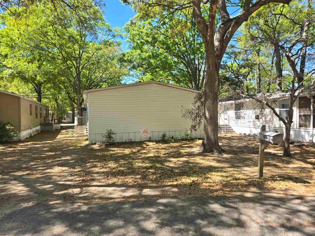 564 Lagrande Dr., Garden City Beach, SC 29576