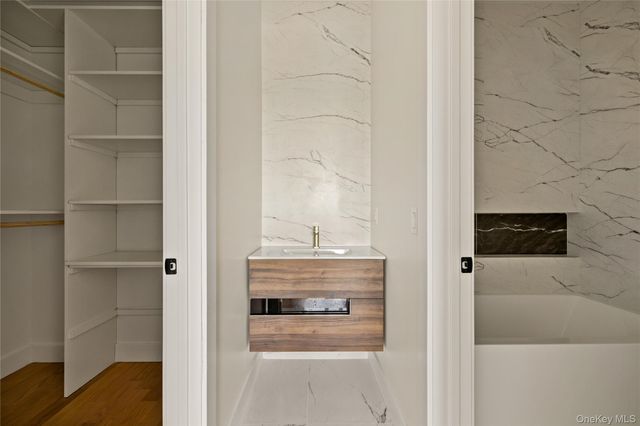 7 Valley Way 321, Spring Valley, NY 10977