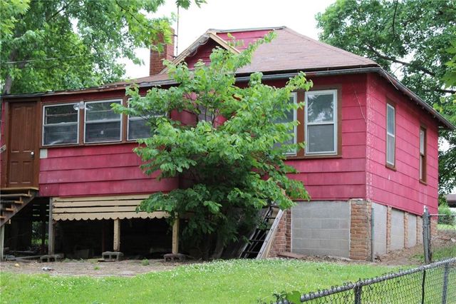 1331 Spruce Street, Leavenworth, KS 66048
