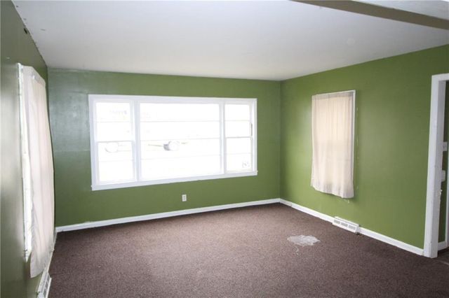 1331 Spruce Street, Leavenworth, KS 66048