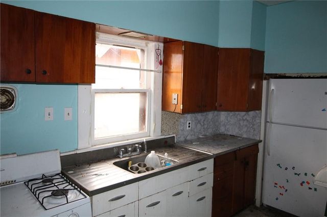 1331 Spruce Street, Leavenworth, KS 66048