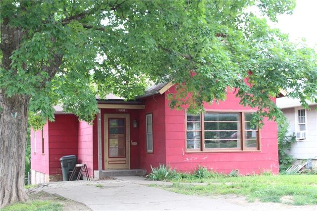 1331 Spruce Street, Leavenworth, KS 66048