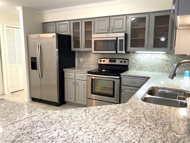 3436 Adams Shore Drive, Waterford Charter Township, MI 48329