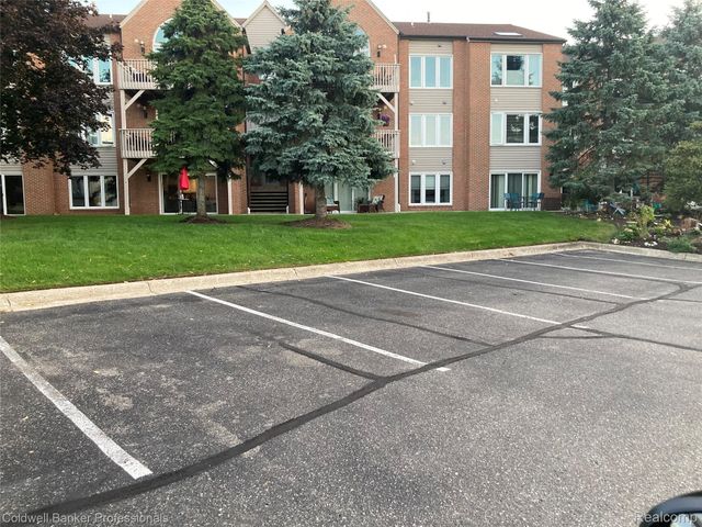 3436 Adams Shore Drive, Waterford Charter Township, MI 48329