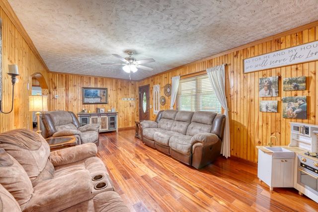 383 Sunrise Street, Murphy, NC 28906