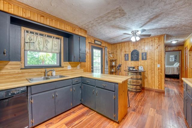 383 Sunrise Street, Murphy, NC 28906